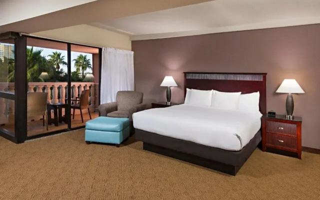 photo 5 of DoubleTree by Hilton Phoenix Mesa