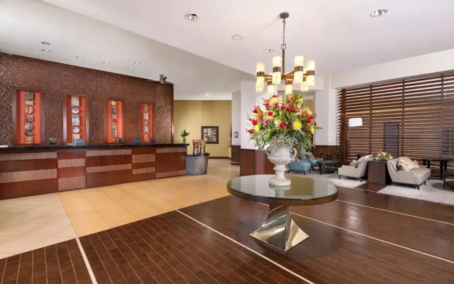 photo 2 of Hilton Phoenix/mesa