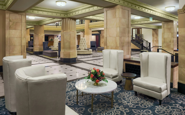 photo 2 of Hilton President Kansas City
