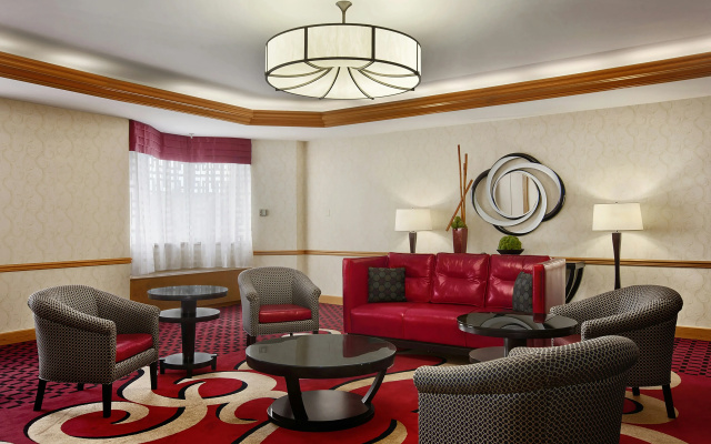 photo 2 of Hilton Rosemont Chicago O'Hare