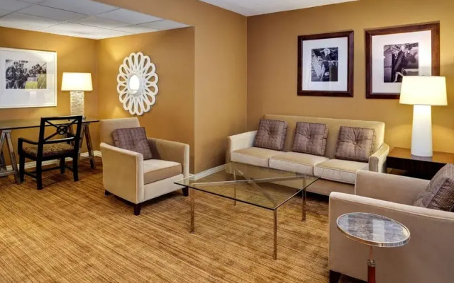 photo 5 of Hilton St. Louis Airport