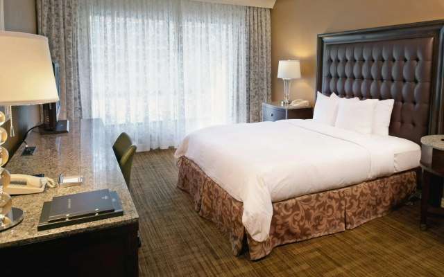photo 5 of Hilton St. Louis Airport
