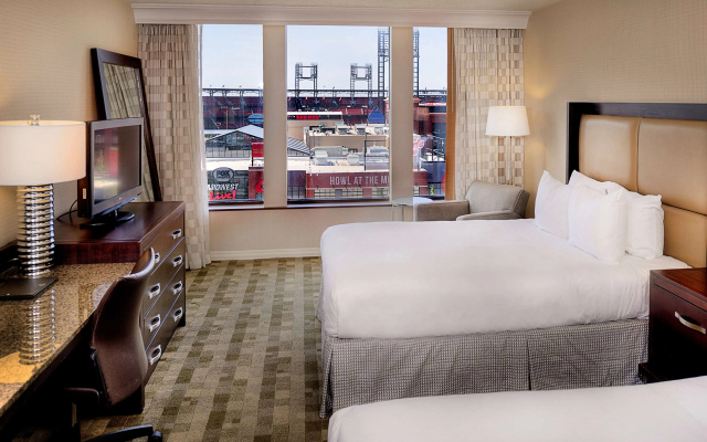 photo 4 of Hilton St. Louis at the Ballpark