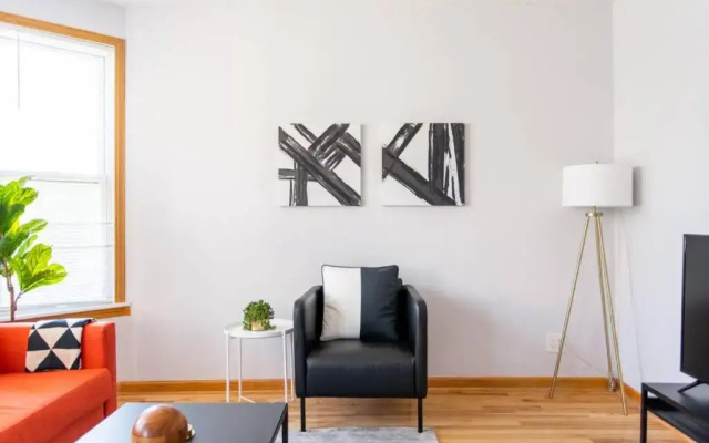 photo 5 of Hip and Trendy 2BR Apartment in Logan Square!