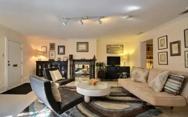 photo 5 of Hip Savannah Pad