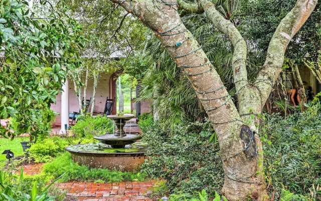 photo 3 of Historic Baton Rouge Vacation Rental: 6 Mi to Lsu!