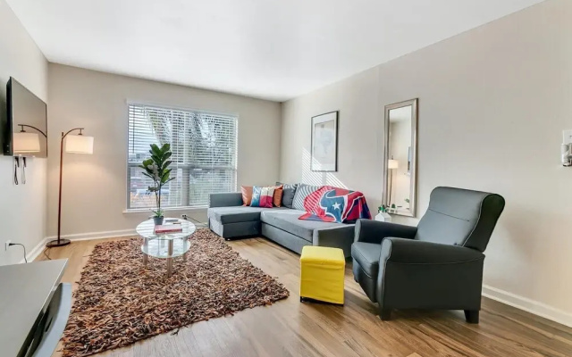 photo 5 of Historic Elegant Texas Style Apartment In The Pearl