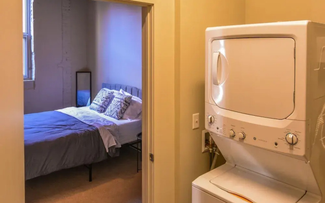 photo 2 of 1 BR Apt in Garment Dist by Frontdesk