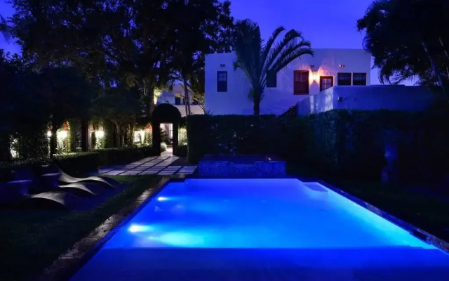 photo 2 of Historic Gated 6BD/4.5BA Villa W/Pool In Coconut Grove - Sleeps 12 - R