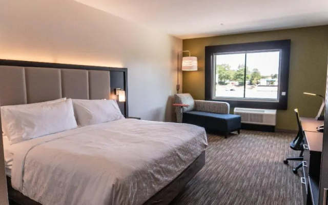 photo 3 of Hol. Inn Exp. and Suites Birmingham - Homewood