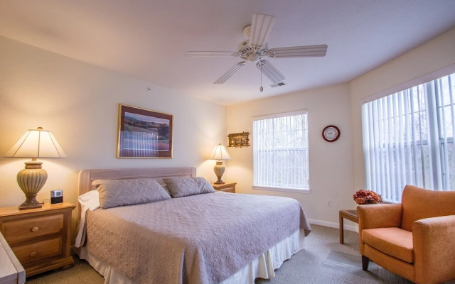 photo 4 of Holiday Hideaway by RedAwning
