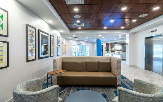 photo 2 of Holiday Inn Express & Suites Asheville Downtown by IHG