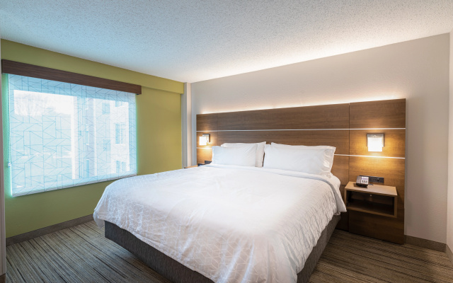photo 5 of Holiday Inn Express & Suites Asheville Downtown by IHG