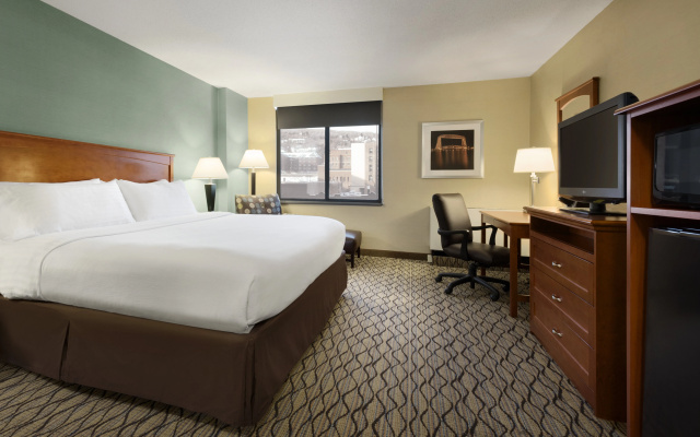 photo 5 of Holiday Inn & Suites Duluth Downtown by IHG