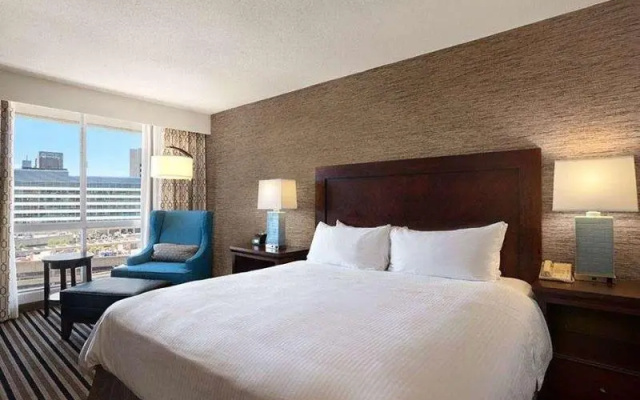 photo 3 of holiday inn