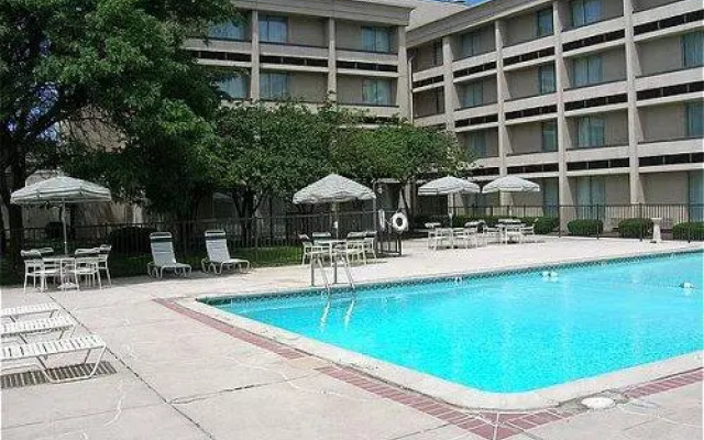 photo 4 of Holiday Inn