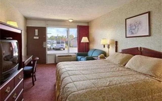 photo 4 of Holiday Inn Airport North