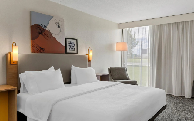 photo 3 of Spark by Hilton Akron Fairlawn