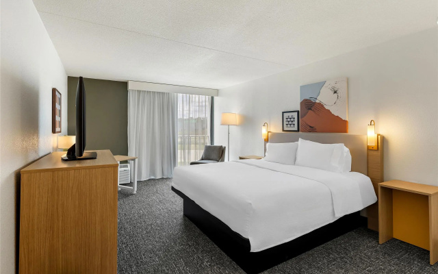 photo 4 of Spark by Hilton Akron Fairlawn