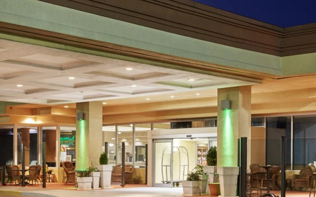 photo 2 of Holiday Inn Allentown-I-78 (Lehigh Valley)