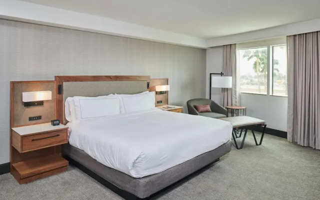 photo 4 of DoubleTree by Hilton Fullerton