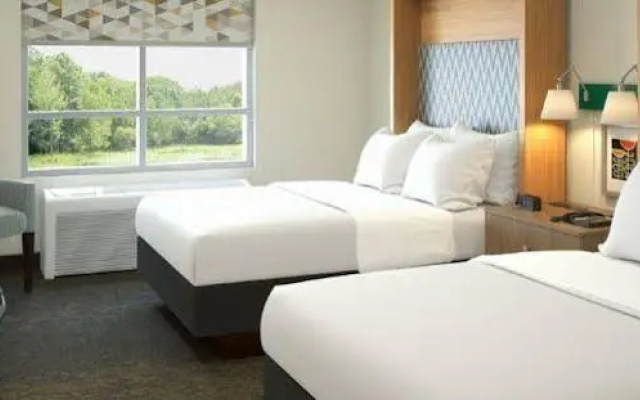 photo 5 of Holiday Inn and 38 Suites Decatur