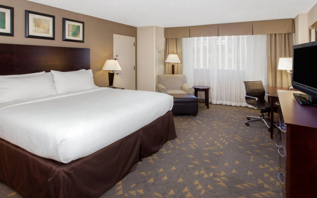 photo 4 of Holiday Inn Bridgeport-Trumbull-Fairfield