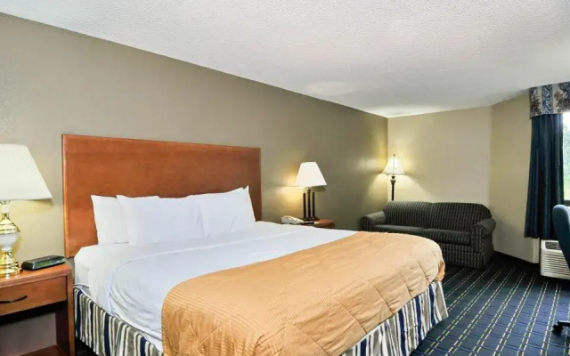 photo 2 of Holiday Inn Asheville Airport I-26