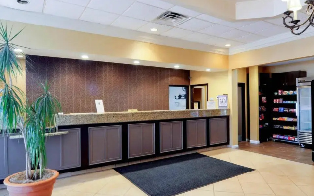 photo 4 of Holiday Inn Asheville Airport I-26