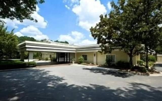 photo 4 of Budgetel Atlanta-North