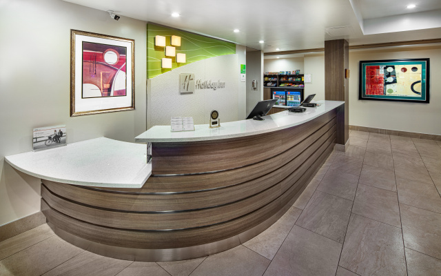 photo 2 of Holiday Inn Atlanta-Northlake by IHG
