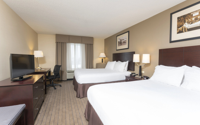 photo 4 of Holiday Inn Aurora North - Naperville by IHG