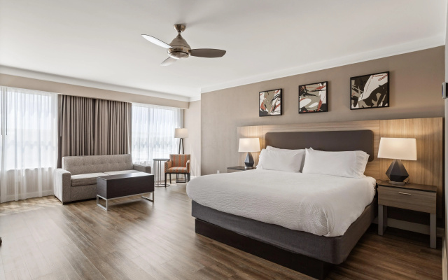photo 3 of Holiday Inn Baton Rouge College Drive I-10 by IHG