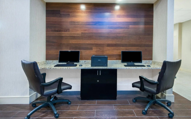 photo 3 of Kozy Hotel Dallas DFW Airport Area West