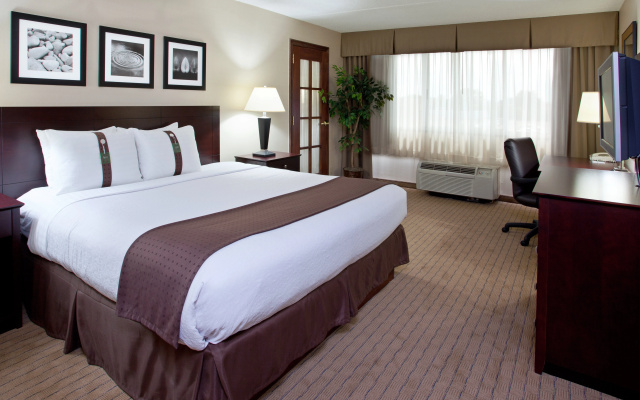 photo 4 of Holiday Inn Canton (Belden Village) by IHG