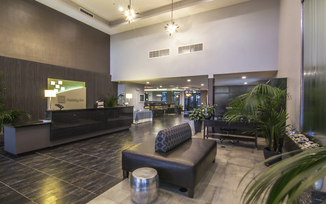 photo 2 of Holiday Inn Carlsbad by IHG