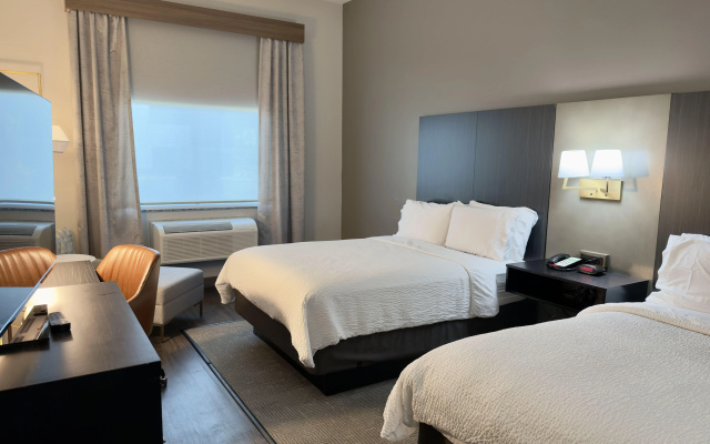 photo 3 of Holiday Inn Carlsbad by IHG