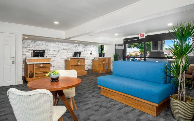 photo 2 of Holiday Inn-Carlsbad The Sea