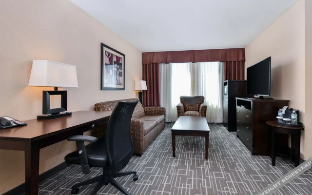 photo 2 of DoubleTree by Hilton Charlotte City Center