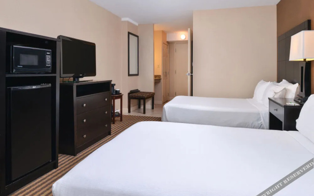 photo 5 of DoubleTree by Hilton Charlotte City Center