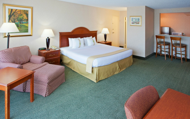 photo 4 of Holiday Inn Charlottesville-Univ Area by IHG