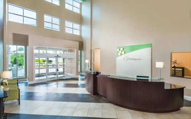 photo 2 of Doubletree by Hilton Chattanooga Hamilton Place