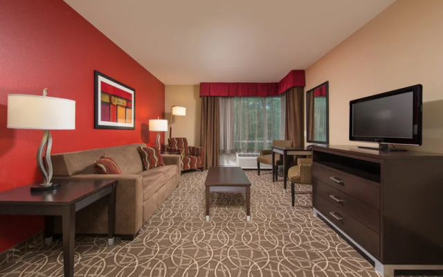 photo 4 of Doubletree by Hilton Chattanooga Hamilton Place