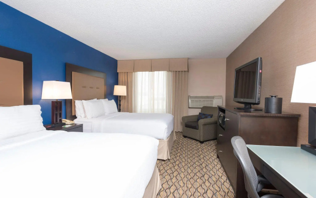photo 3 of Holiday Inn Chicago - Elk Grove
