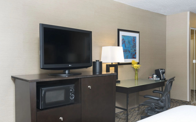 photo 4 of Holiday Inn Chicago - Elk Grove