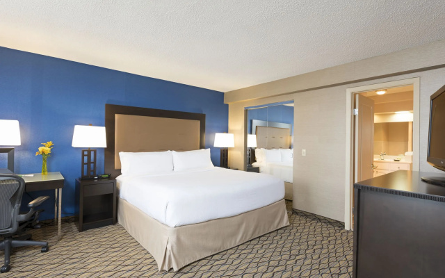 photo 5 of Holiday Inn Chicago - Elk Grove