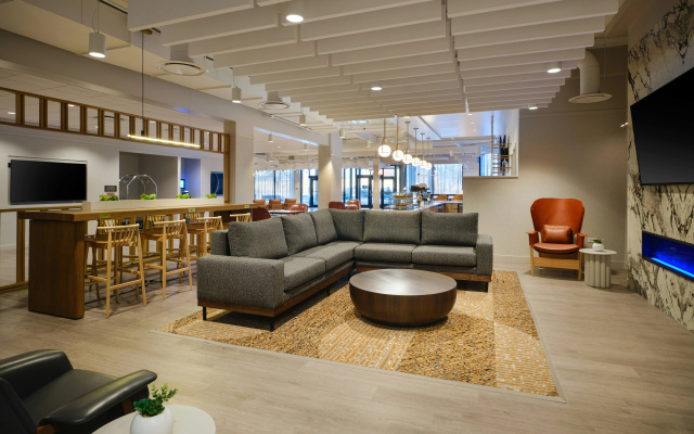 photo 2 of Holiday Inn Chicago O'Hare – Rosemont by IHG