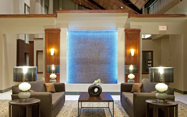 photo 2 of Holiday Inn Chicago West - Itasca