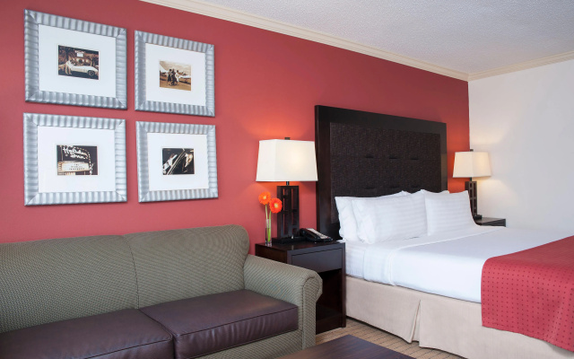photo 4 of Holiday Inn Chicago West - Itasca