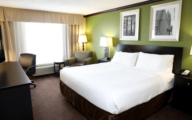 photo 4 of Holiday Inn Chicago Oakbrook by IHG